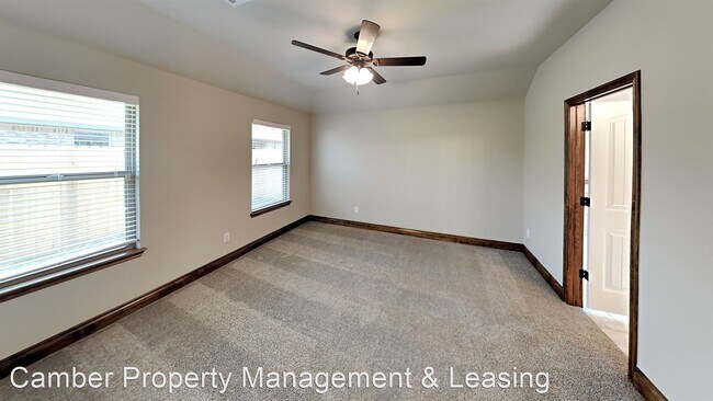 Building Photo - 4 br, 2 bath House - 10512 NW 42nd Circle