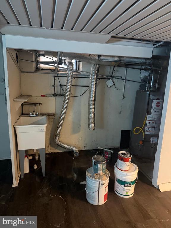 Building Photo - 304 High St