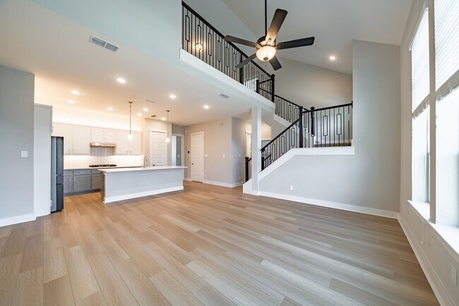 Building Photo - 10916 Brambling Wood Dr
