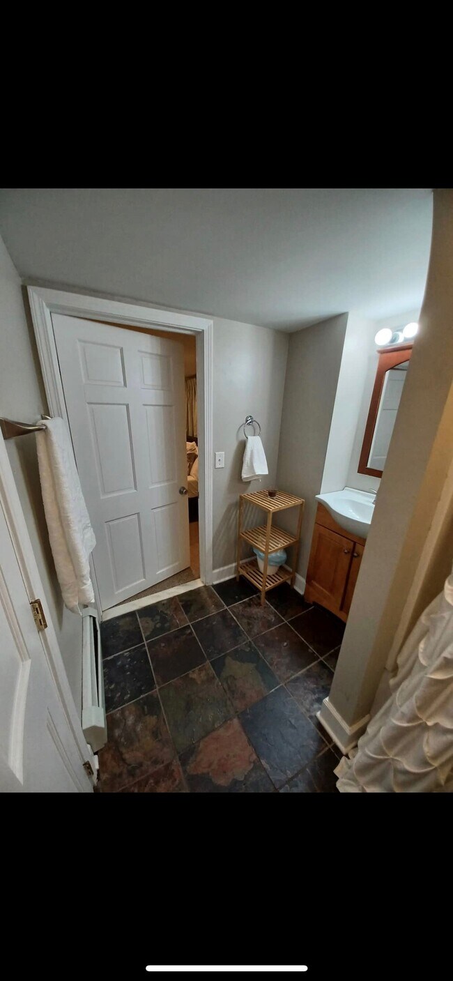 Building Photo - 157 S Fitzhugh St