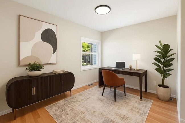 Building Photo - 12 Saddlewood Ct