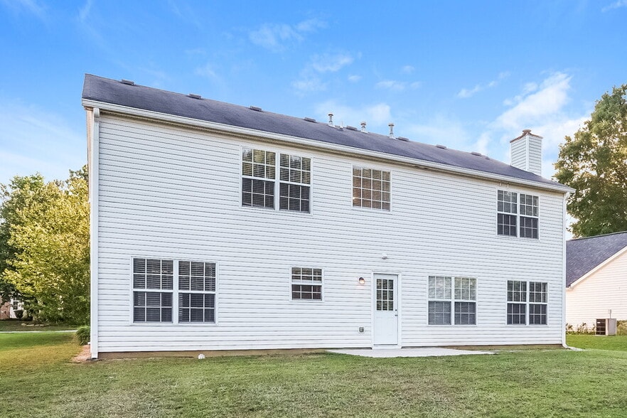 Building Photo - 4065 Crescent Walk Ln NE