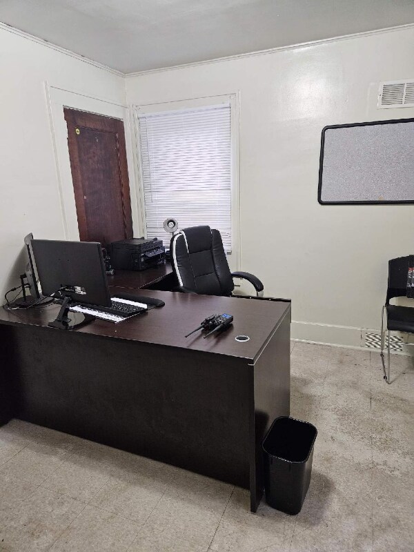 Building Photo - 3730 Erie St