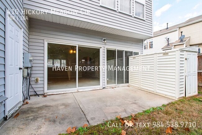 Building Photo - 410 Hickory Meadow Cir