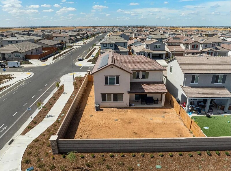 Building Photo - 12783 Crossbill Wy