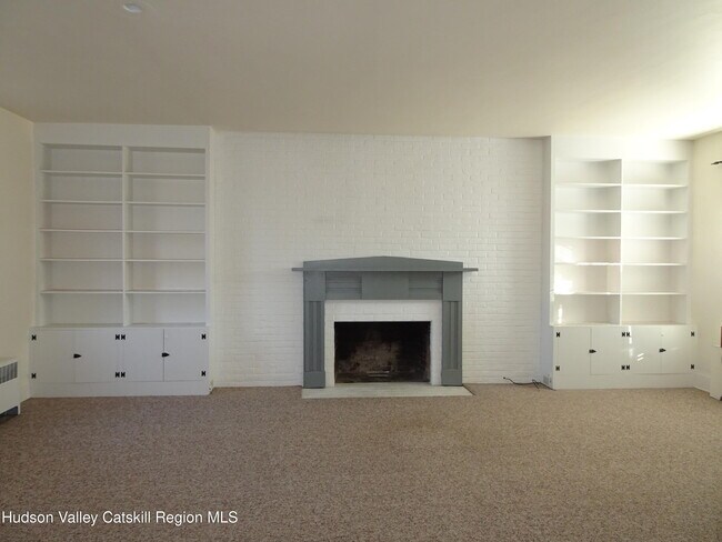 Building Photo - 549 NY-23B