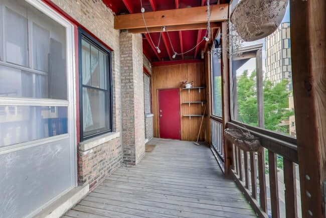 Building Photo - 5508 S Hyde Park Blvd