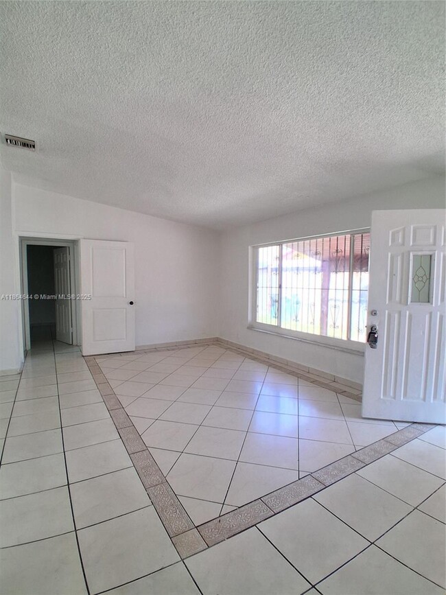 Building Photo - 20769 NW 41st Ave