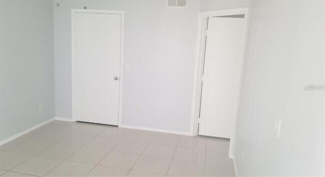 Building Photo - 2207 Antigua Pl