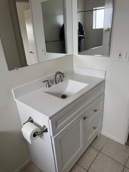 Building Photo - 2404 Curtis Ave