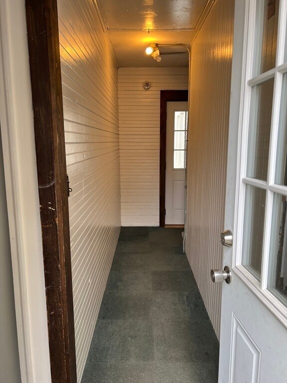 Building Photo - 131 School St