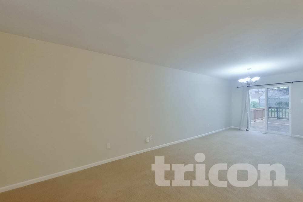 Building Photo - 1563 Park Ridge Ln