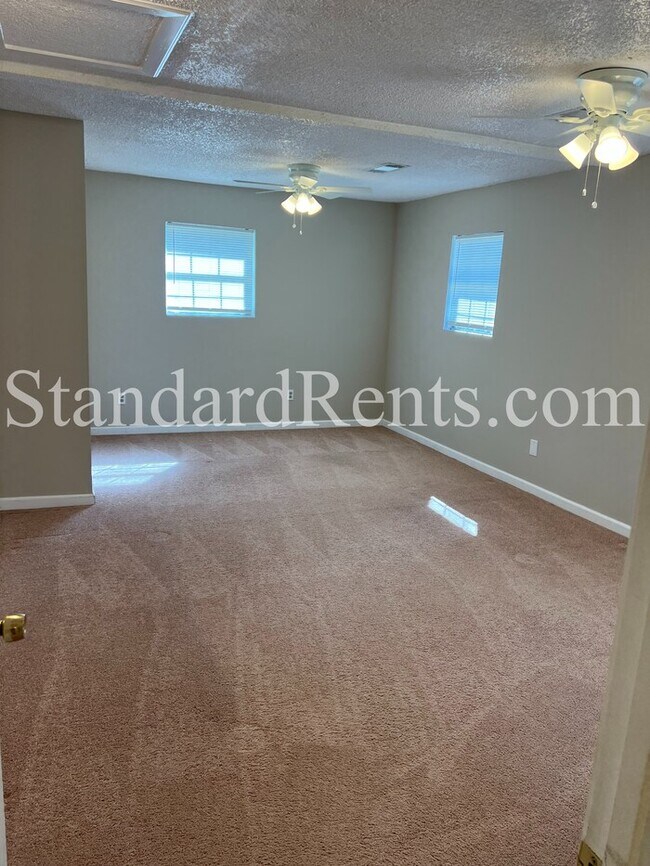 Building Photo - 6320 Cooper St