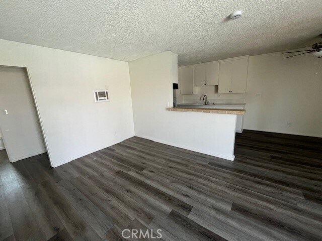 Building Photo - 686 E Cottonwood Rd