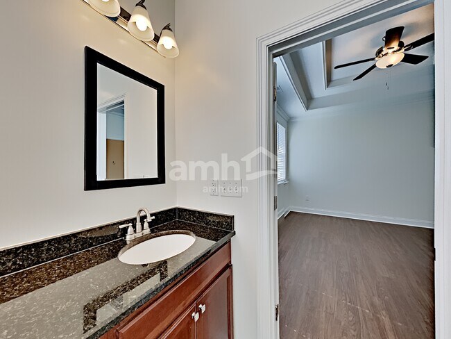 Building Photo - 113 Gatone Ct