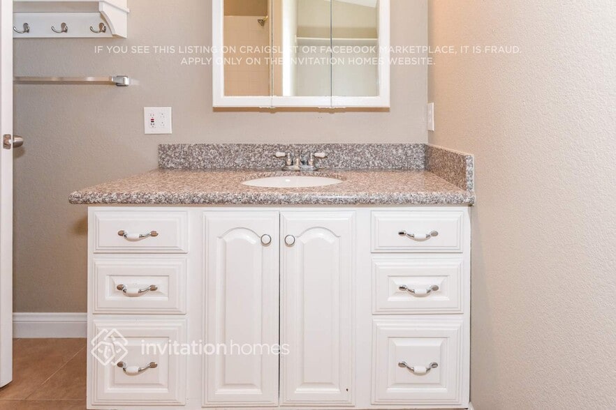 Building Photo - 26 Brown St