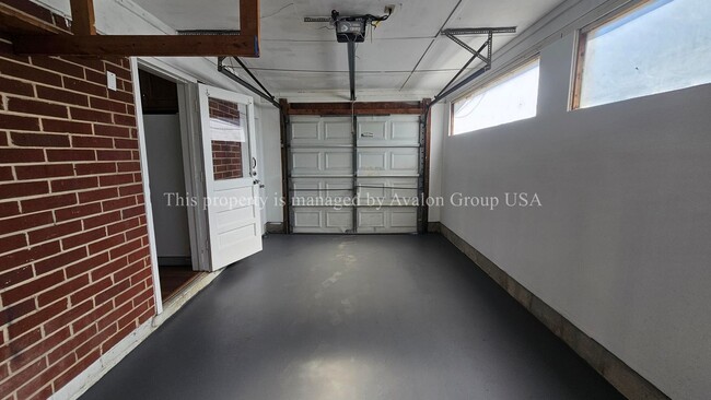 Building Photo - 6507 Wilson Blvd