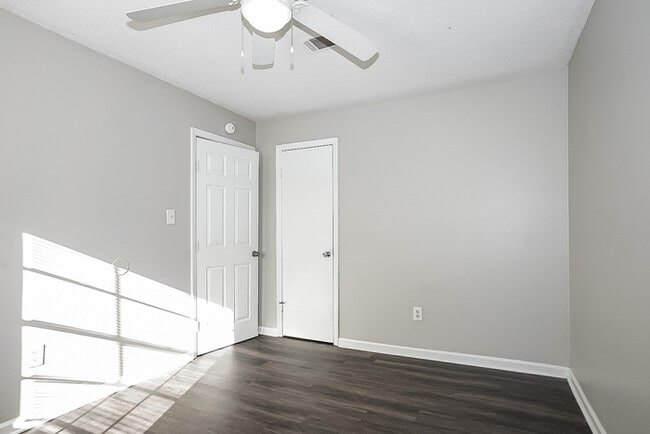 Building Photo - 3476 Postell Dr