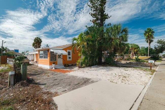 Building Photo - 13320 2nd St E