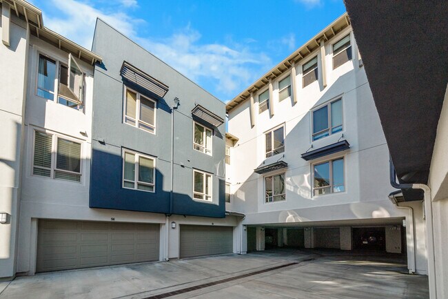 Building Photo - 5509 W 149th Pl