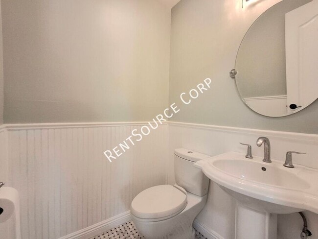 Building Photo - 26421 Torrey Pines Dr