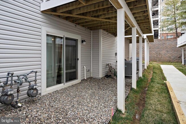 Building Photo - 15592 Grade Line Pl