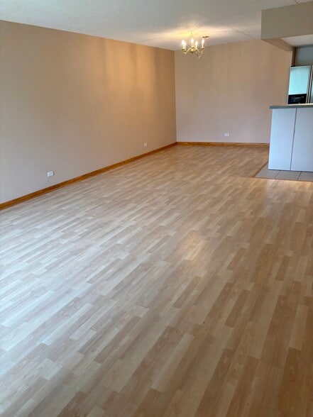 Building Photo - 475 Plum Creek Dr