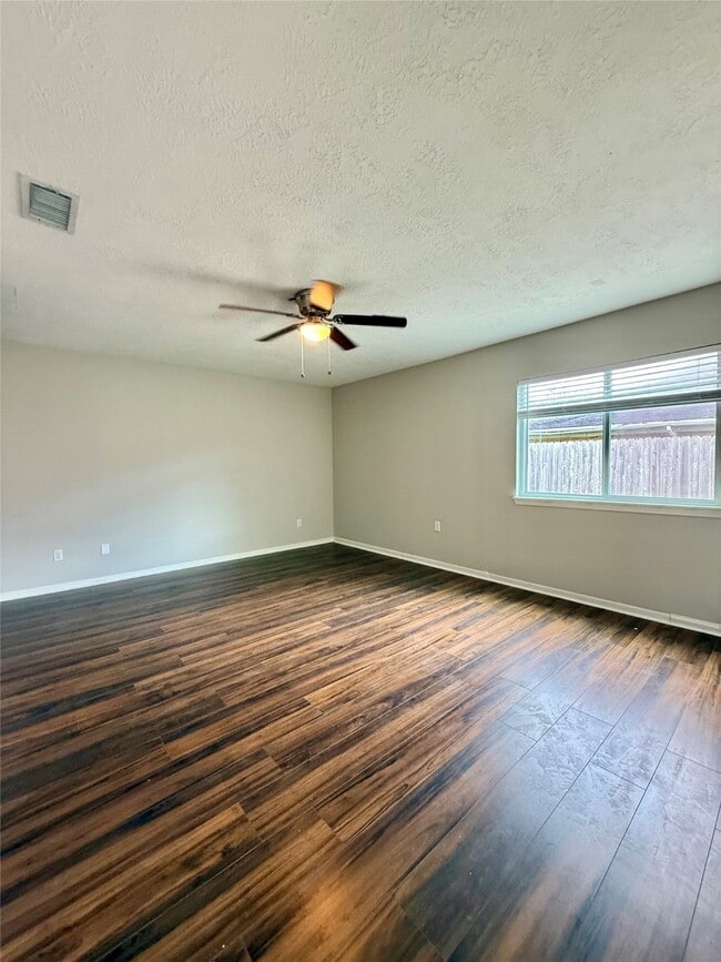 Building Photo - 4223 Amir St