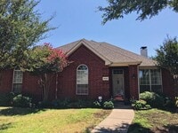 Building Photo - 8026 Palisades Dr