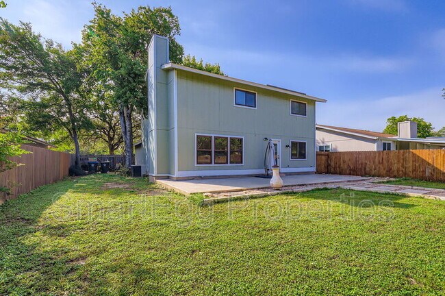 Building Photo - 11426 Bristle Oak Trail