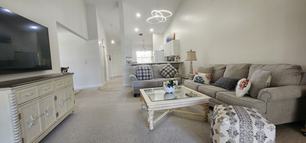 Building Photo - 186 Pebble Shores Dr
