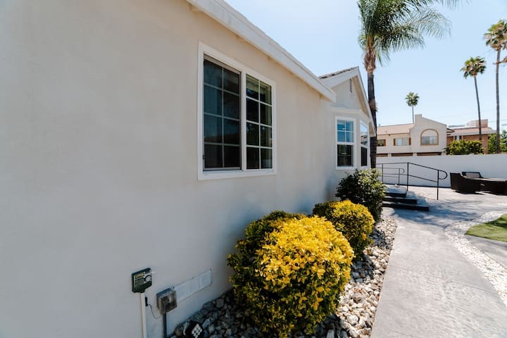 Building Photo - 14836 Archwood St