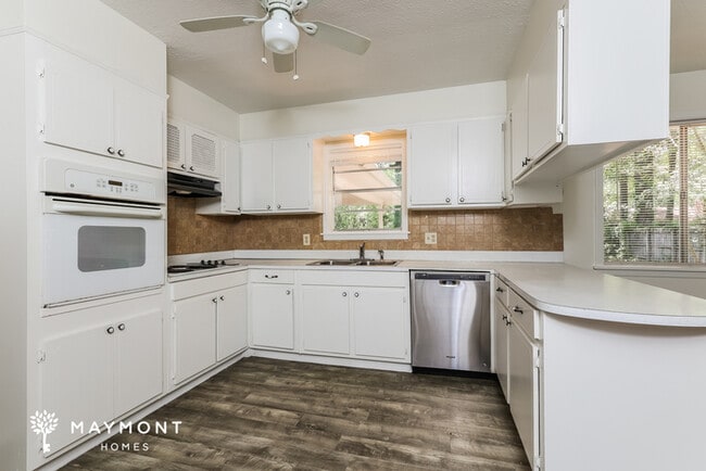 Building Photo - Beautiful Home in Clinton, MS