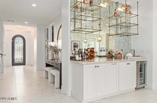 Building Photo - 2931 Madison Vistas Dr