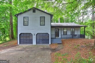 Building Photo - 129 Lester Rd NW