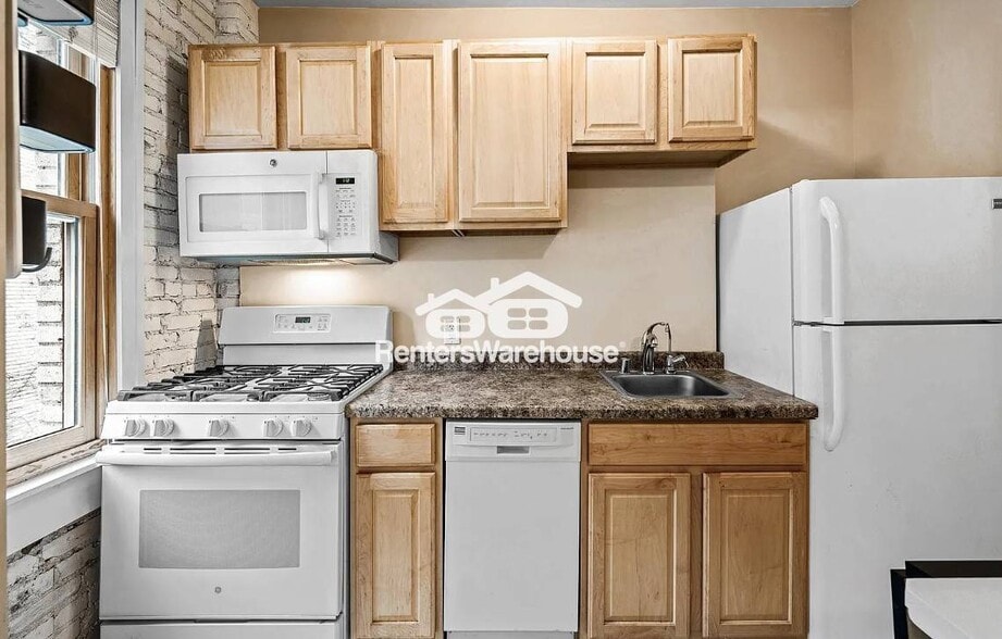 Building Photo - 2218 Nicollet Ave