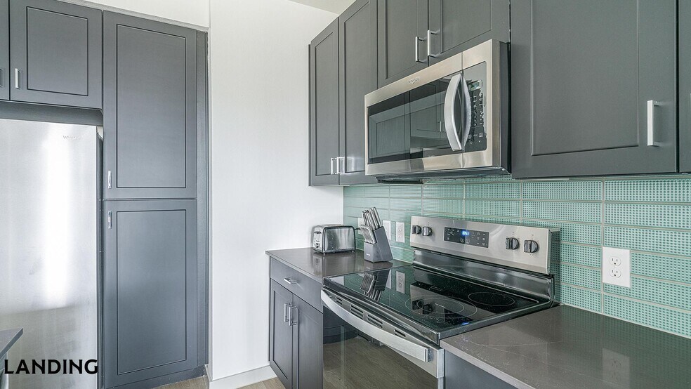 Building Photo - 91 Jensen Dr