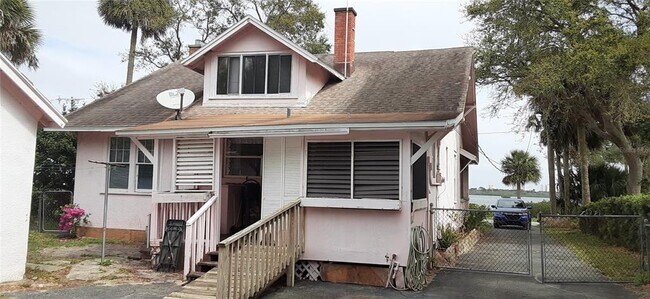 Building Photo - 4440 Halifax Dr
