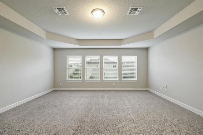 Building Photo - 5308 Via Besso Dr