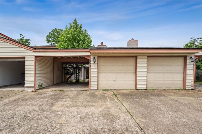 Building Photo - 1841 Sherwood Forest St
