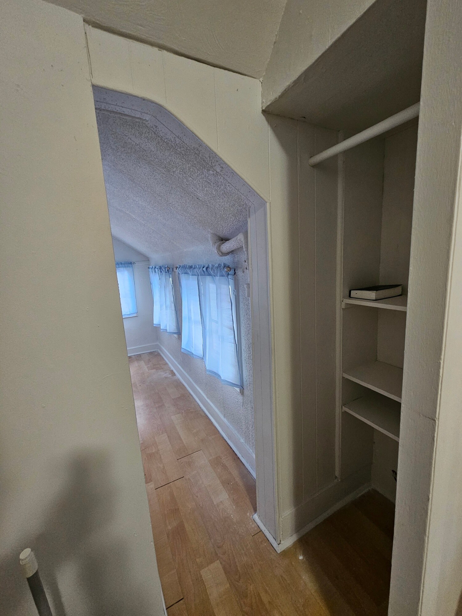 Building Photo - 413 W Vine St