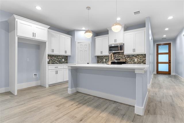 Building Photo - 520 E 5th St