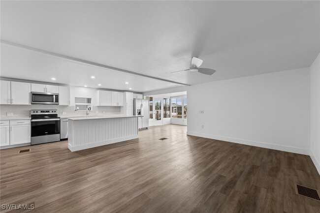 Building Photo - 4685 Kahlua Ln