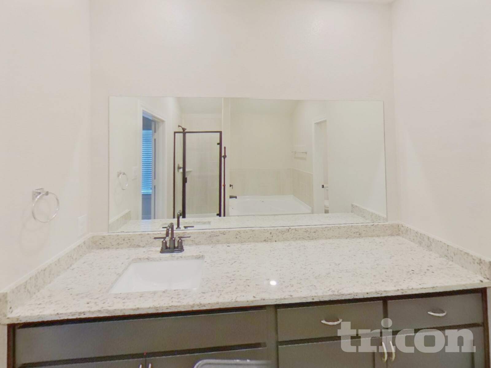 Building Photo - 1209 Bullock Dr