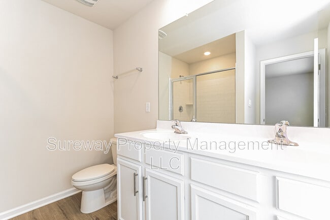 Building Photo - 204 Sandy Rdg Rd