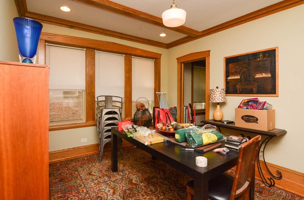 Building Photo - 1250 W Rosedale Ave