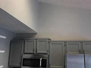Building Photo - 10008 Greylock Way