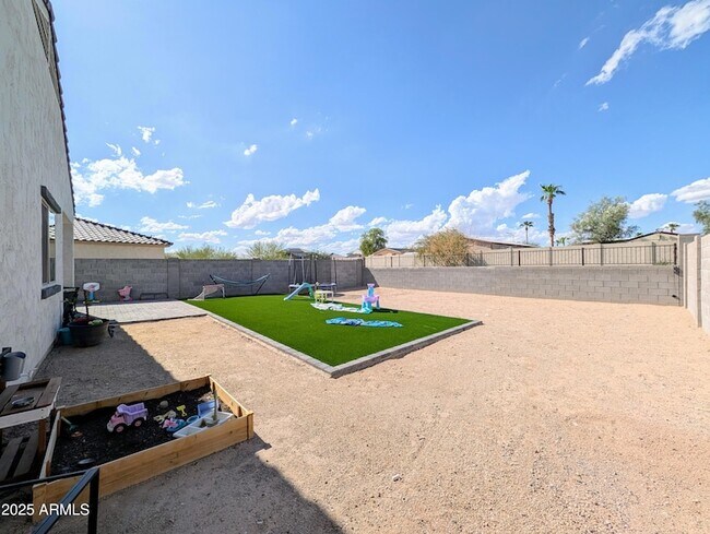 Building Photo - 24458 W Verlea Dr