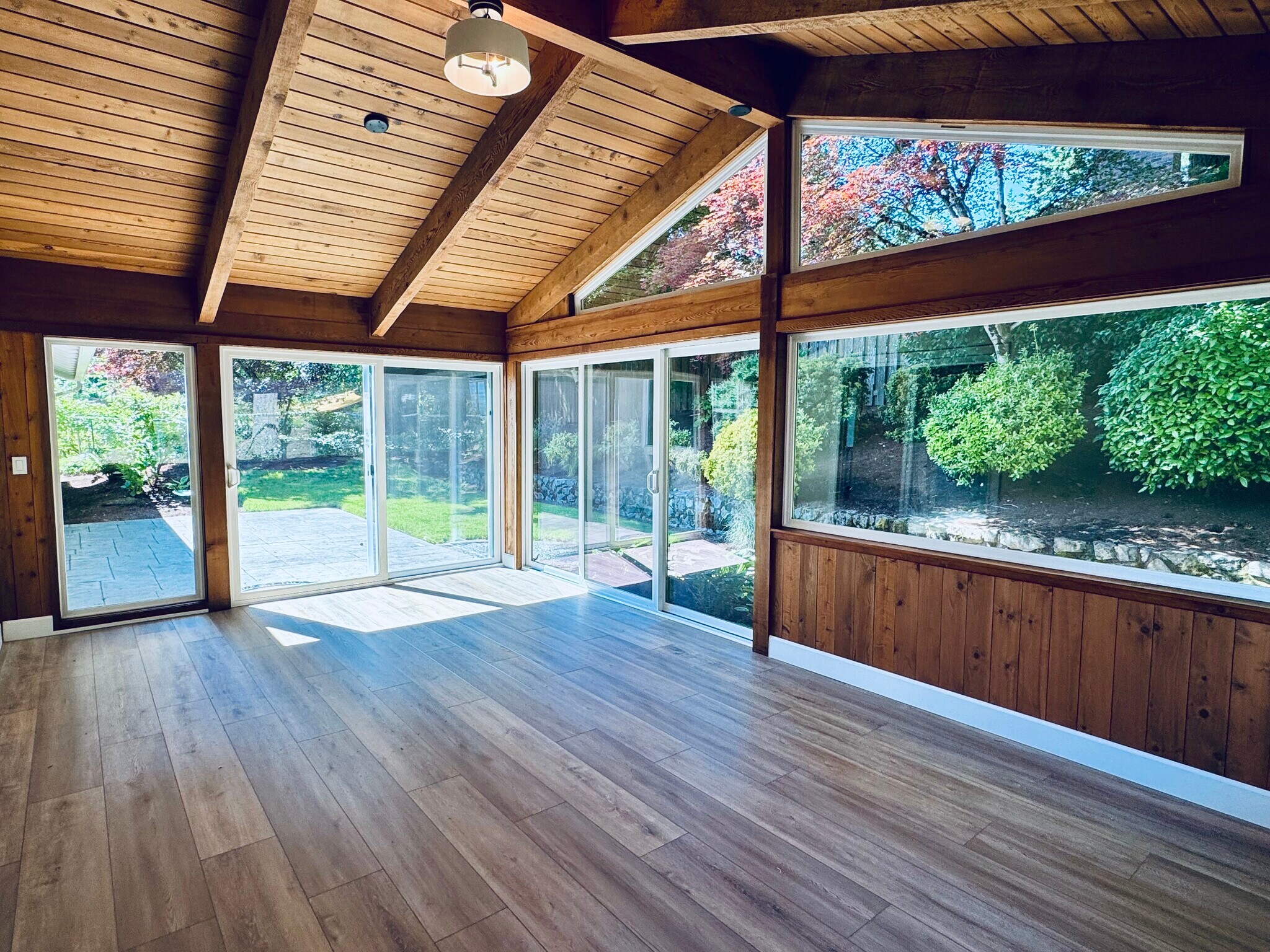 Sunroom #1 (new flooring) - 11965 NW Oatfield Ct