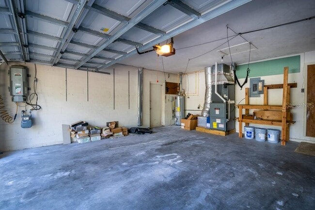 Building Photo - 3426 NW 40 St